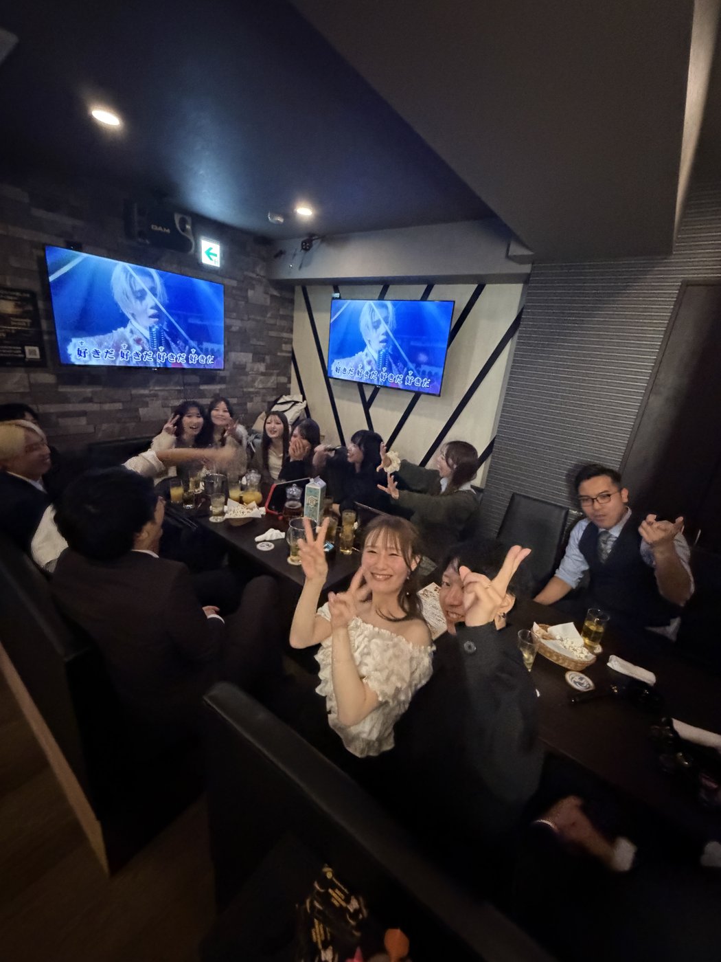 結婚式の三次会・四次会の様子
